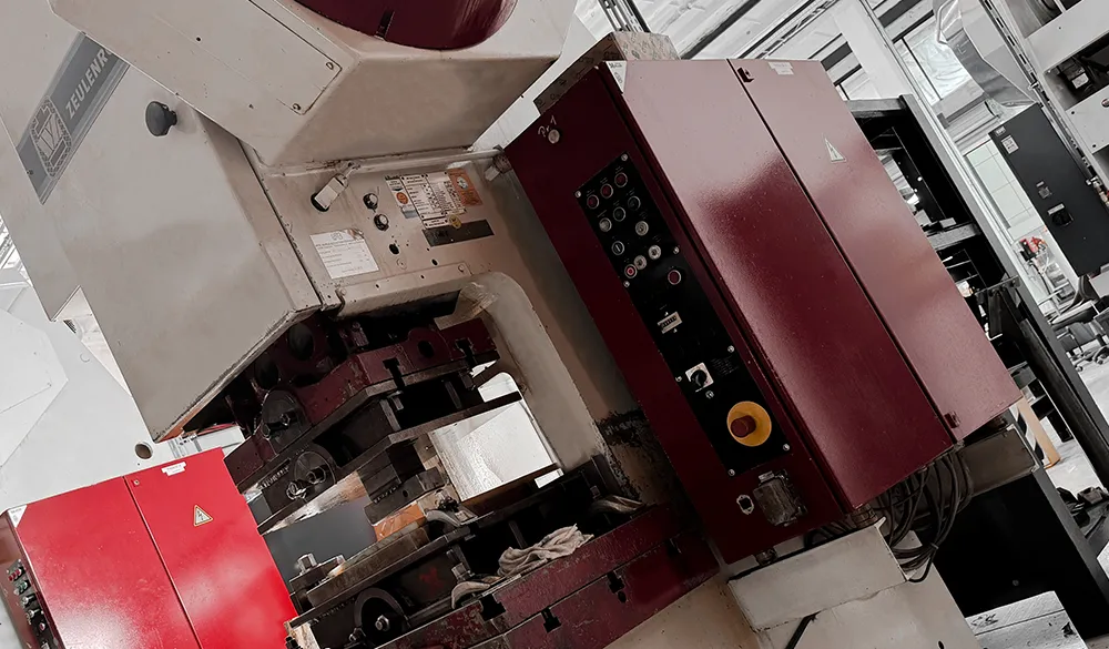 Exzenterpresse Handeinleger 3